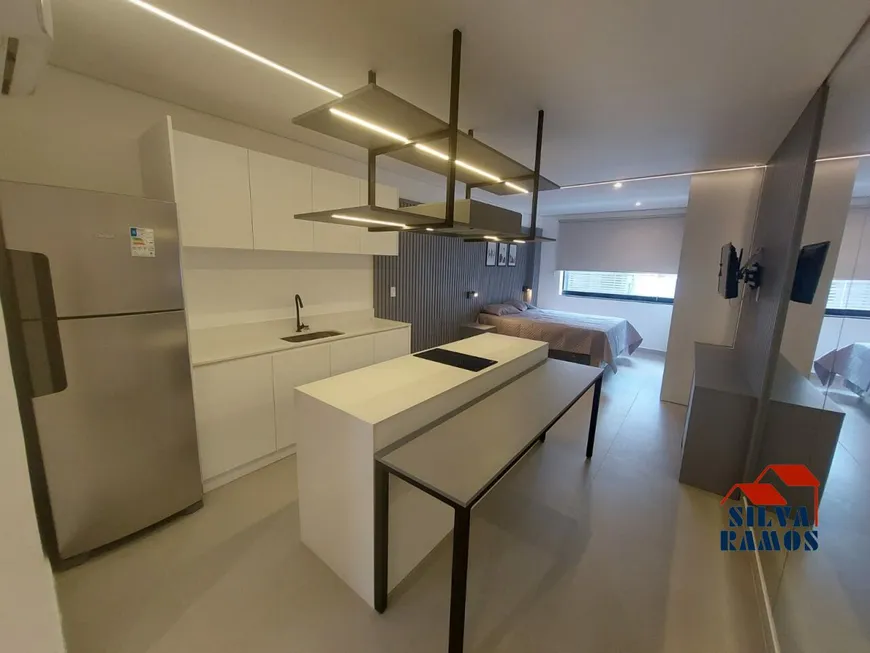 Foto 1 de Apartamento com 1 Quarto para alugar, 34m² em Moema, São Paulo