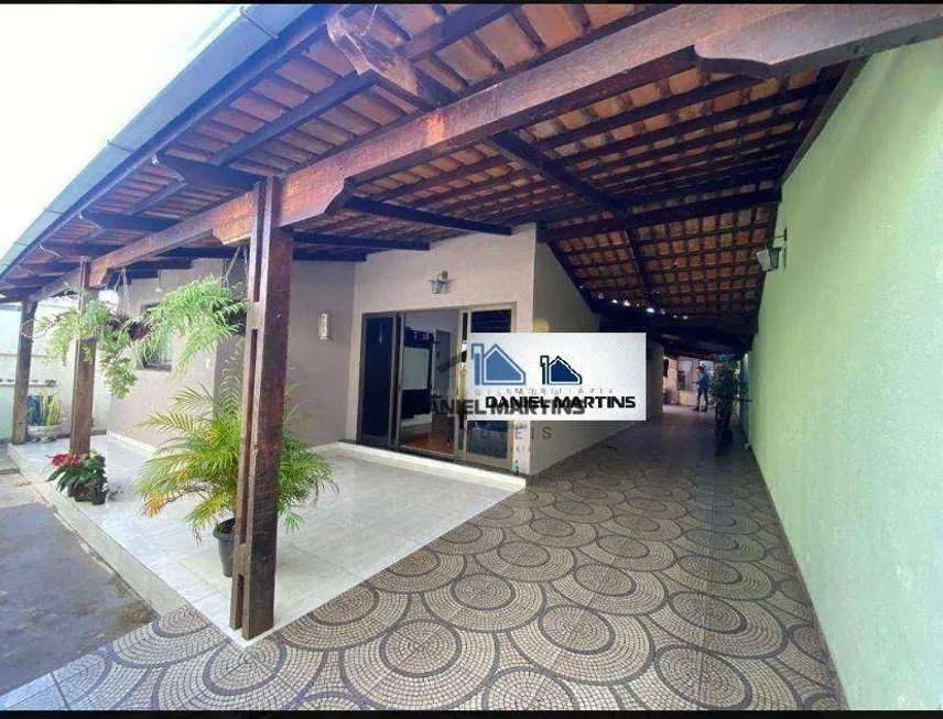 Foto 1 de Casa com 3 Quartos à venda, 240m² em Maria Helena, Belo Horizonte