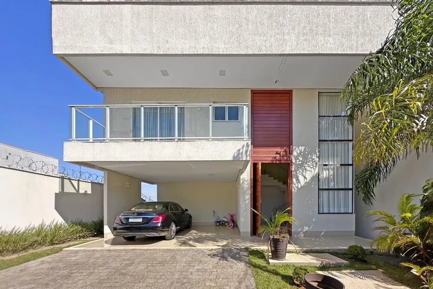 Foto 1 de Sobrado com 3 Quartos à venda, 420m² em Setor Gentil Meireles, Goiânia