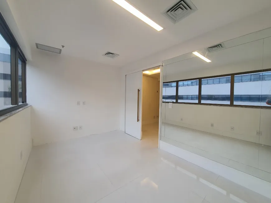 Foto 1 de Sala Comercial com 1 Quarto à venda, 31m² em Barra da Tijuca, Rio de Janeiro