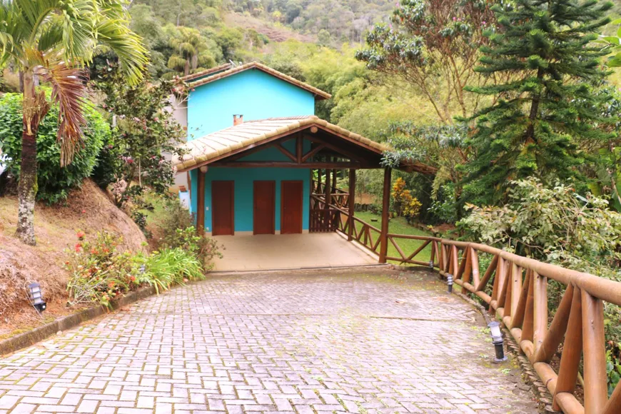 Foto 1 de Fazenda/Sítio com 4 Quartos à venda, 320m² em Domingos Martins, Domingos Martins