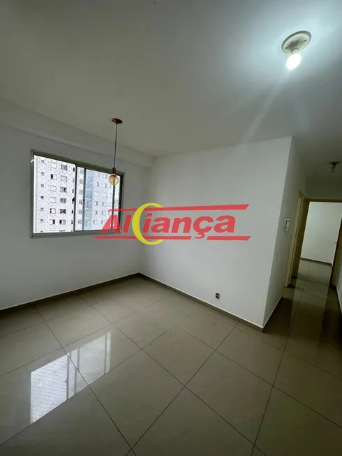 Foto 1 de Apartamento com 2 Quartos para alugar, 50m² em Cocaia, Guarulhos