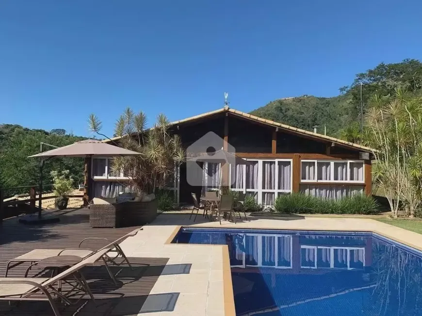 Foto 1 de Casa com 5 Quartos à venda, 138m² em Secretário, Petrópolis