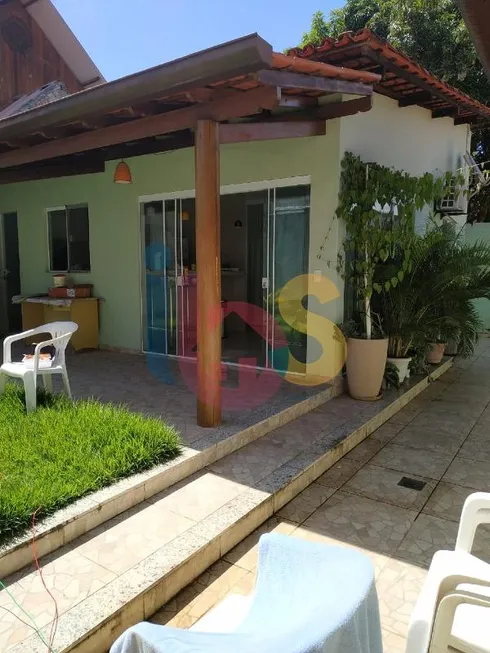 Foto 1 de Casa com 4 Quartos à venda, 200m² em Nossa Senhora da Vitoria , Ilhéus