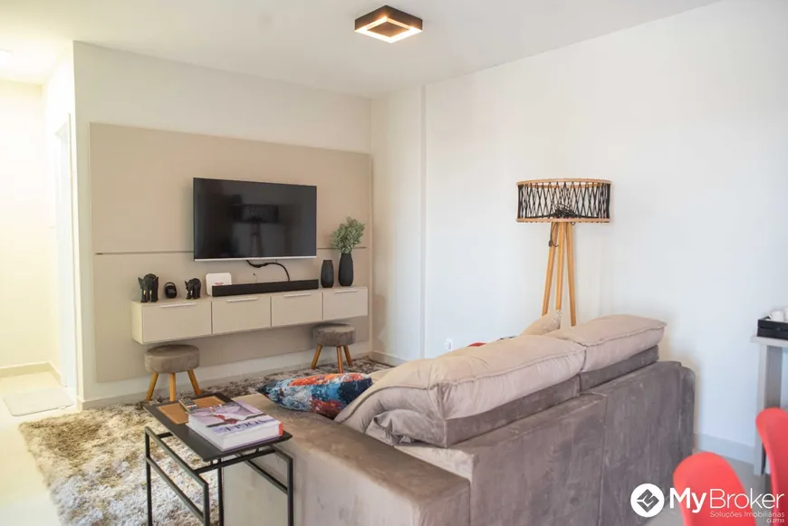 Foto 1 de Apartamento com 2 Quartos à venda, 54m² em Gameleira II, Rio Verde