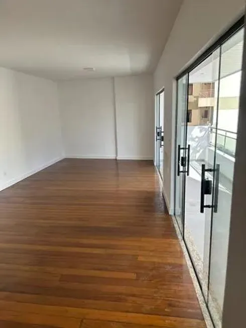 Foto 1 de Apartamento com 4 Quartos à venda, 221m² em Centro, Nova Iguaçu