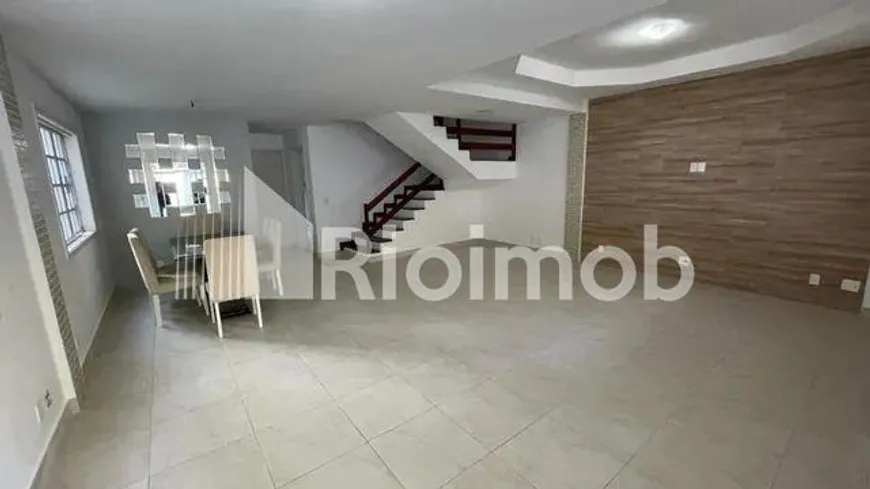Foto 1 de Casa de Condomínio com 4 Quartos à venda, 150m² em Vargem Grande, Rio de Janeiro