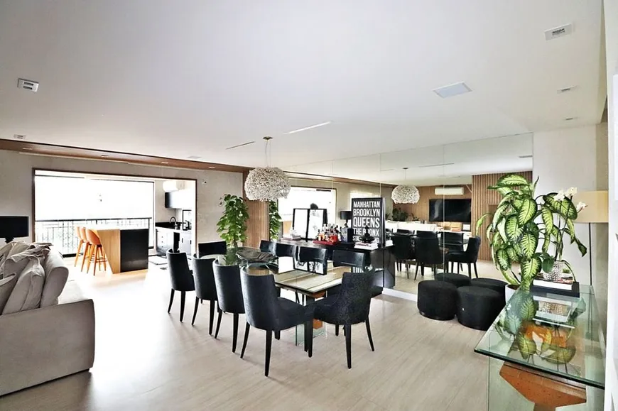 Foto 1 de Apartamento com 4 Quartos à venda, 248m² em Santana, São Paulo