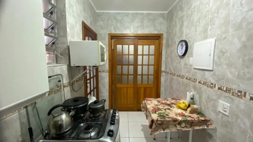 Foto 1 de Apartamento com 2 Quartos à venda, 49m² em Farroupilha, Porto Alegre