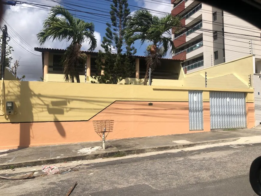 Foto 1 de Casa com 6 Quartos para alugar, 406m² em Engenheiro Luciano Cavalcante, Fortaleza