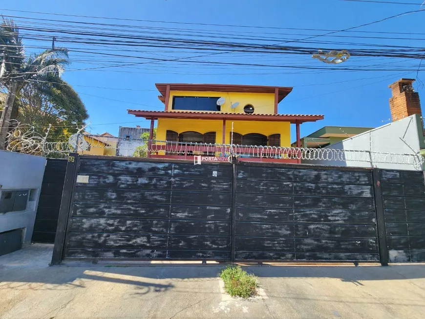 Foto 1 de Casa com 4 Quartos à venda, 280m² em Jardim Pinheirinho, Embu das Artes