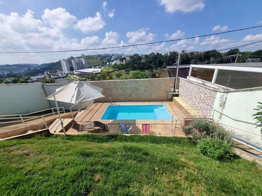 Foto 1 de Casa com 3 Quartos à venda, 170m² em Aeroporto, Juiz de Fora