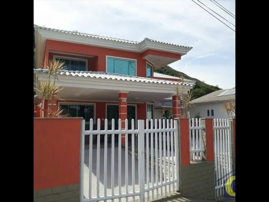 Foto 1 de Casa de Condomínio com 4 Quartos à venda, 328m² em Itacuruça, Mangaratiba