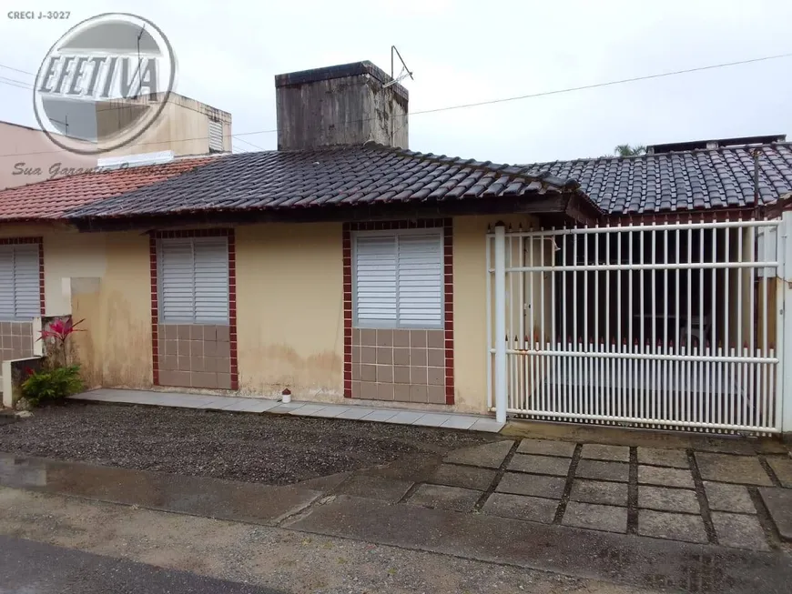 Foto 1 de Casa com 2 Quartos à venda, 50m² em Balneário Betáras, Matinhos