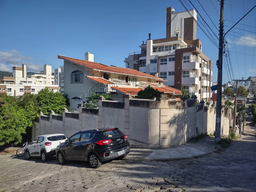Foto 1 de Casa com 4 Quartos à venda, 364m² em Trindade, Florianópolis