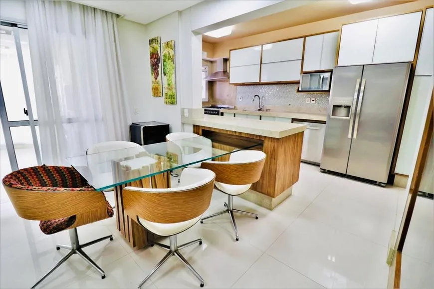 Foto 1 de Apartamento com 4 Quartos para alugar, 258m² em Alphaville Empresarial, Barueri