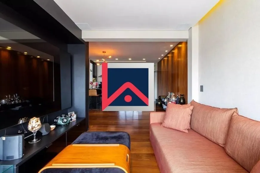 Foto 1 de Apartamento com 1 Quarto para alugar, 79m² em Vila Olímpia, São Paulo