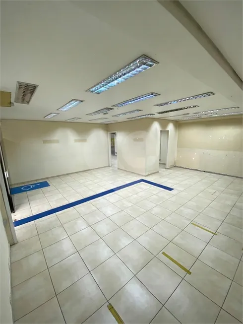 Foto 1 de Ponto Comercial para alugar, 250m² em Jaguaré, São Paulo