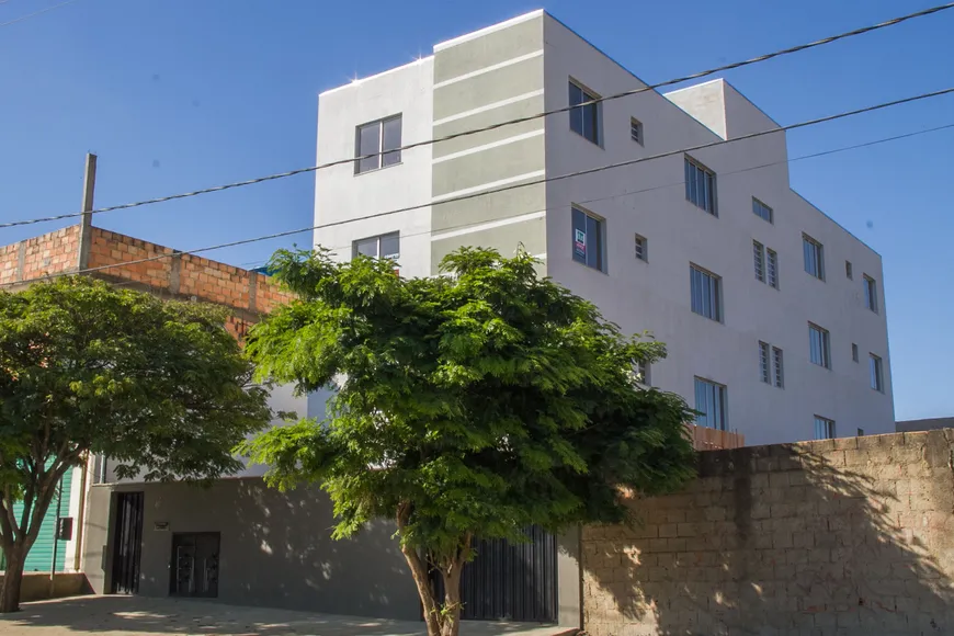 Foto 1 de Apartamento com 3 Quartos à venda, 76m² em Serra Dourada, Vespasiano