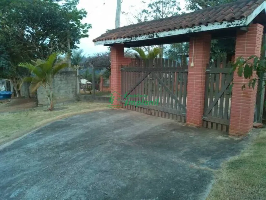 Foto 1 de Fazenda/Sítio com 2 Quartos à venda, 1100m² em Maracanã, Jarinu