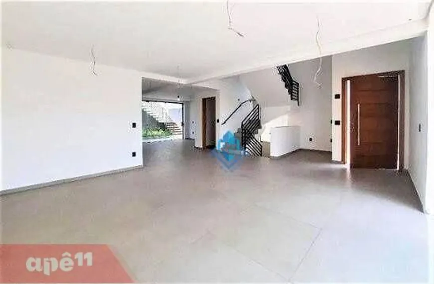 Foto 1 de Casa com 3 Quartos à venda, 340m² em Parque Sao Diogo, São Bernardo do Campo