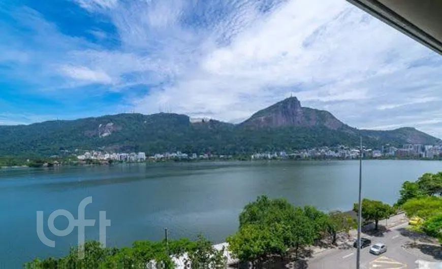 Foto 1 de Apartamento com 3 Quartos à venda, 185m² em Lagoa, Rio de Janeiro