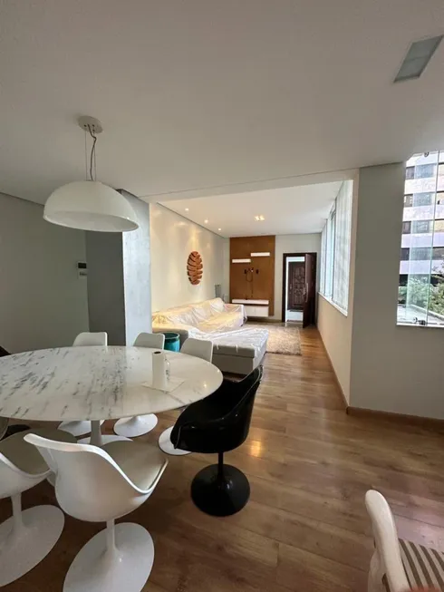 Foto 1 de Apartamento com 3 Quartos à venda, 118m² em Vitória, Salvador