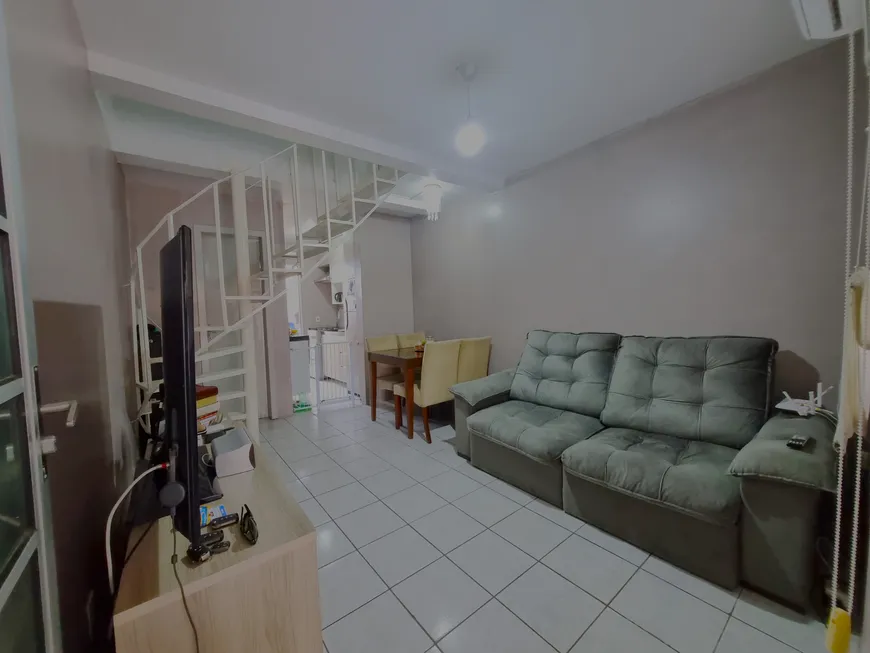 Foto 1 de Casa de Condomínio com 2 Quartos à venda, 73m² em Rio Branco, Canoas