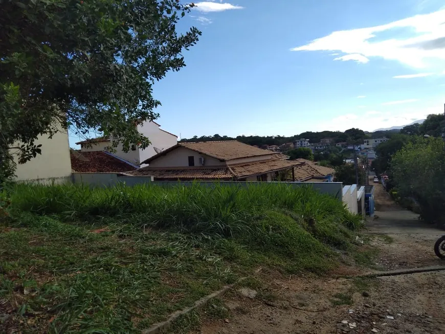 Foto 1 de Lote/Terreno à venda, 326m² em Bacaxá, Saquarema