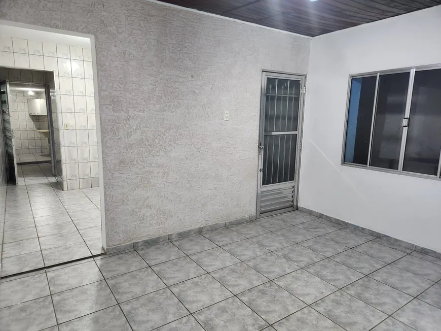 Foto 1 de Apartamento com 1 Quarto para alugar, 50m² em Cambuci, São Paulo