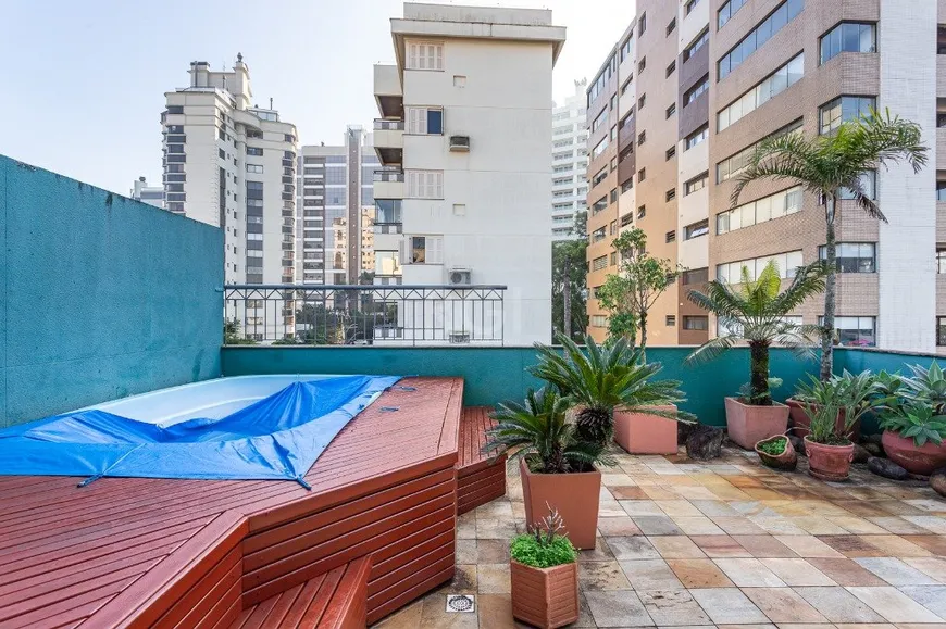 Foto 1 de Cobertura com 3 Quartos à venda, 204m² em Rio Branco, Porto Alegre
