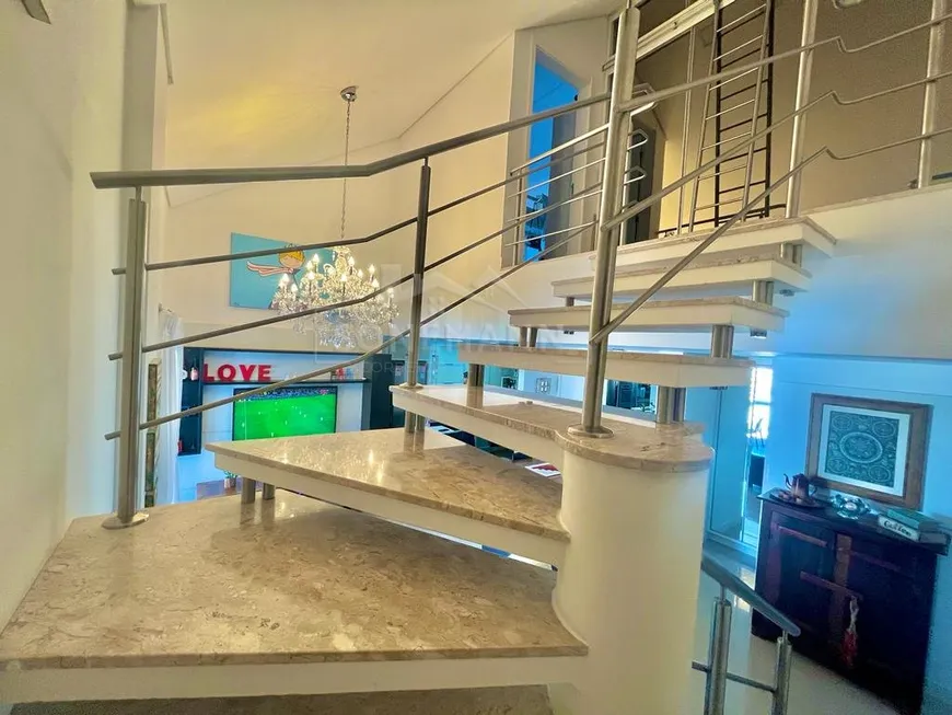 Foto 1 de Apartamento com 3 Quartos à venda, 120m² em Capoeiras, Florianópolis