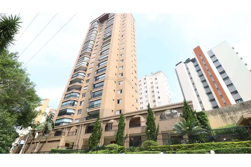 Foto 1 de Apartamento com 4 Quartos à venda, 239m² em Vila Suzana, São Paulo