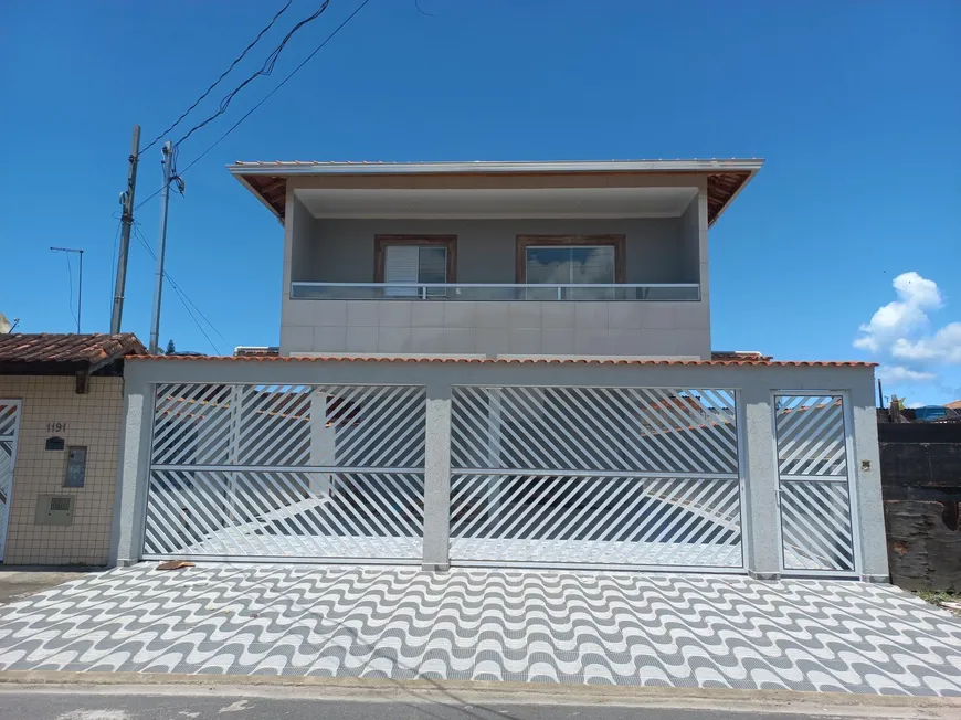 Foto 1 de Sobrado com 2 Quartos à venda, 60m² em Melvi, Praia Grande
