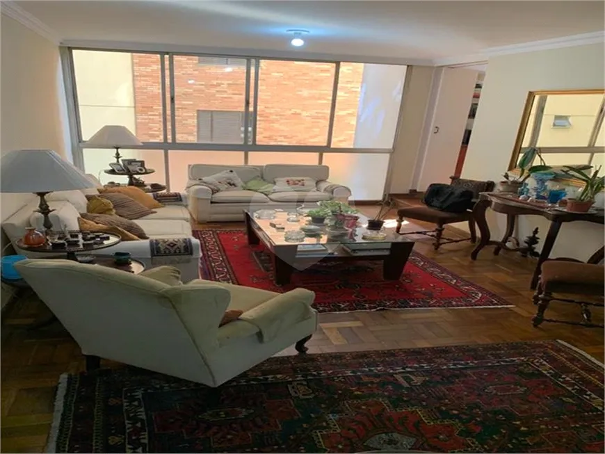 Foto 1 de Apartamento com 4 Quartos à venda, 136m² em Itaim Bibi, São Paulo