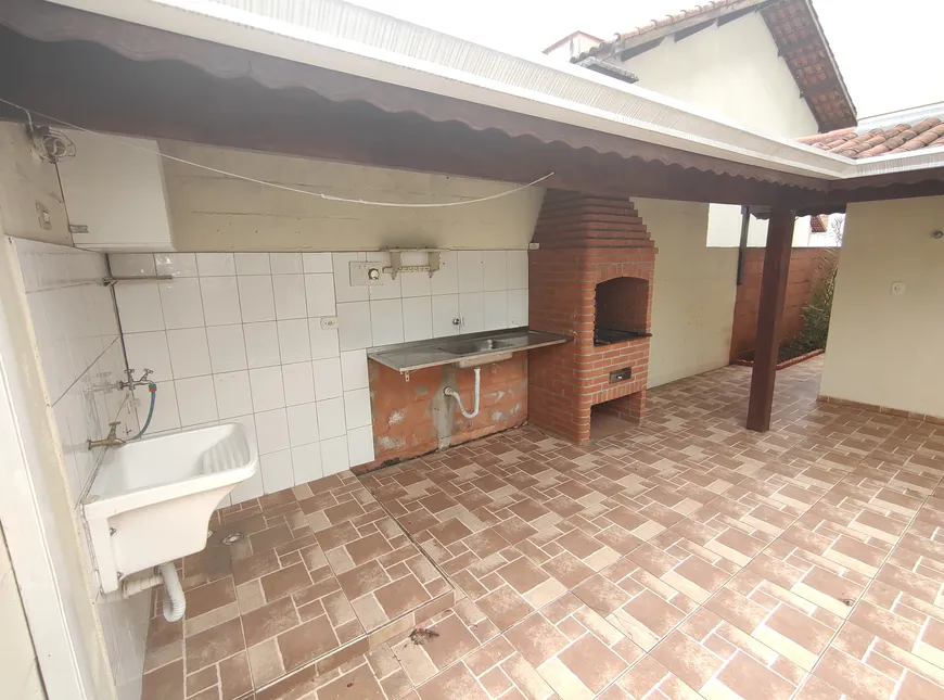 Foto 1 de Sobrado com 3 Quartos para alugar, 120m² em Granja Viana, Cotia