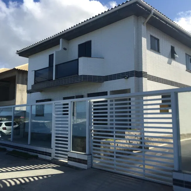 Foto 1 de Casa de Condomínio com 2 Quartos à venda, 88m² em Praia Do Foguete, Cabo Frio
