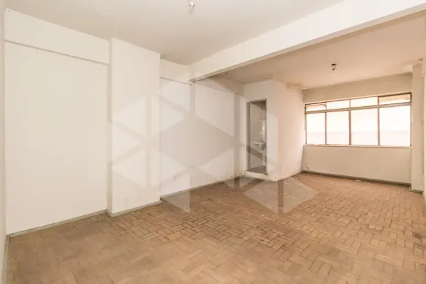 Foto 1 de Sala Comercial para alugar, 29m² em Centro, Porto Alegre