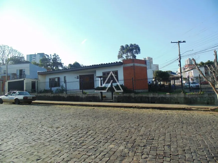 Foto 1 de Casa com 3 Quartos à venda, 223m² em Lucas Araújo, Passo Fundo