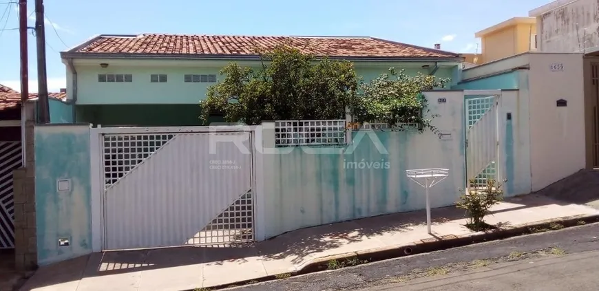Foto 1 de Casa com 2 Quartos à venda, 186m² em Vila Nery, São Carlos