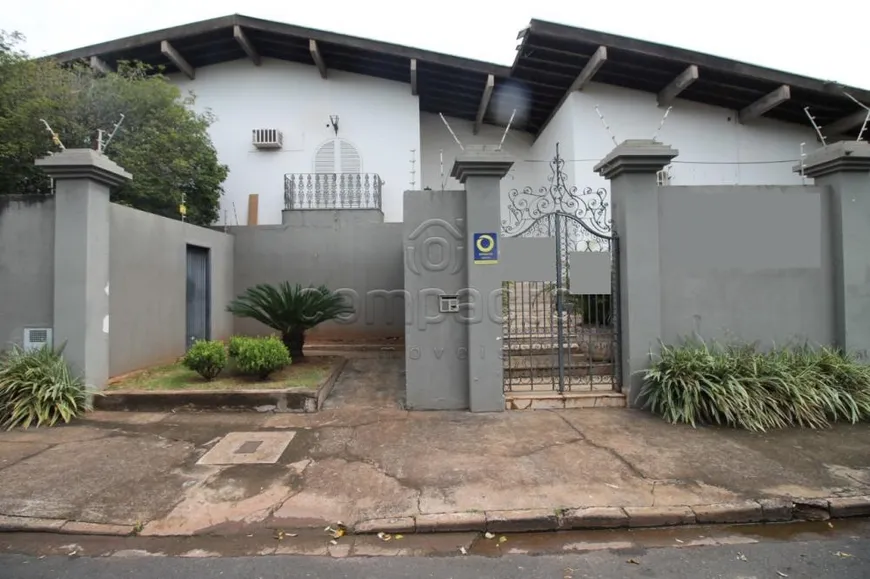 Foto 1 de Casa com 4 Quartos para alugar, 700m² em Nova Redentora, São José do Rio Preto