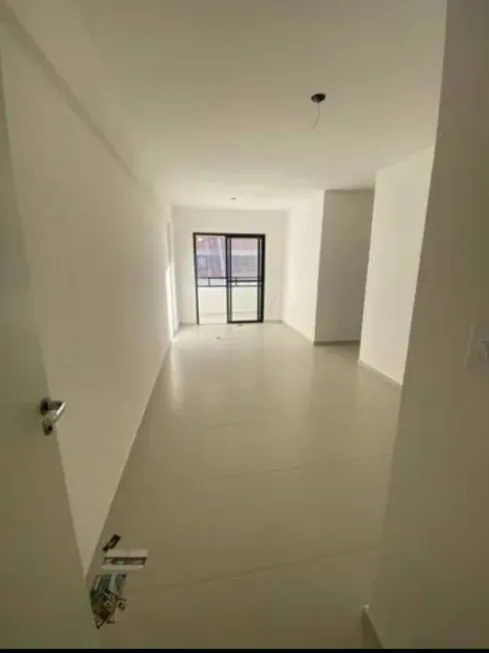 Foto 1 de Apartamento com 3 Quartos à venda, 70m² em Farolândia, Aracaju