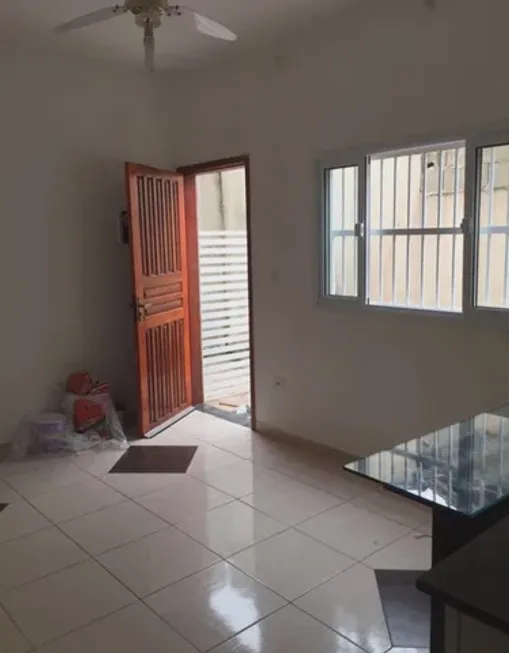 Foto 1 de Casa de Condomínio com 2 Quartos à venda, 62m² em Mirim, Praia Grande