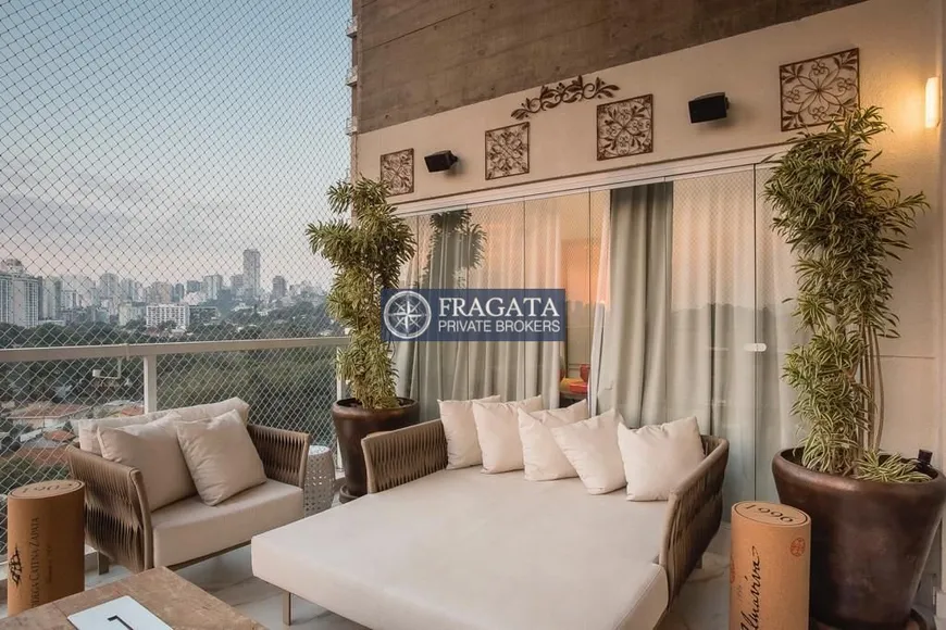 Foto 1 de Apartamento com 4 Quartos à venda, 319m² em Alto de Pinheiros, São Paulo