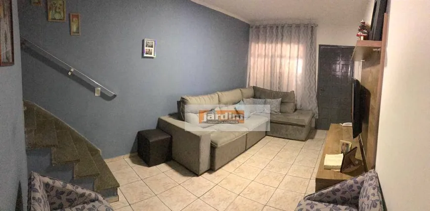 Foto 1 de Sobrado com 2 Quartos à venda, 79m² em Santa Terezinha, São Bernardo do Campo