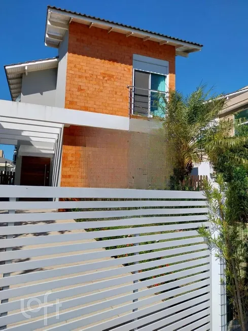 Foto 1 de Casa com 4 Quartos à venda, 173m² em Cachoeira do Bom Jesus, Florianópolis