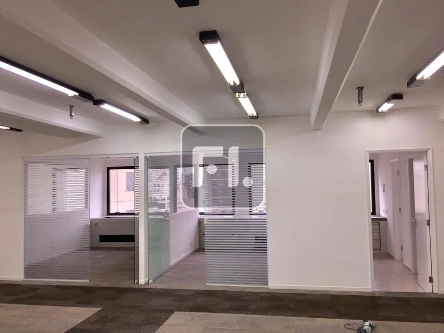 Foto 1 de Sala Comercial para alugar, 200m² em Chácara Santo Antônio, São Paulo