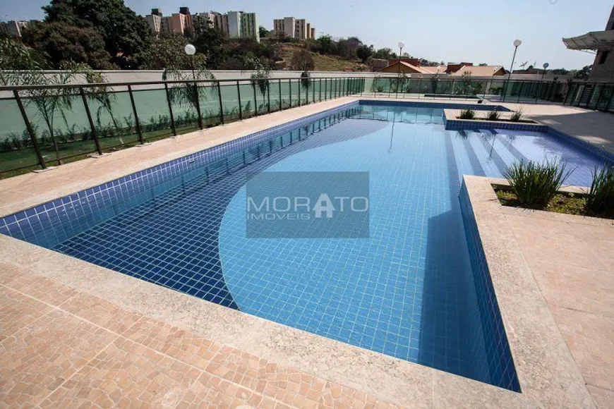 Foto 1 de Apartamento com 3 Quartos à venda, 55m² em Conjunto Califórnia, Belo Horizonte