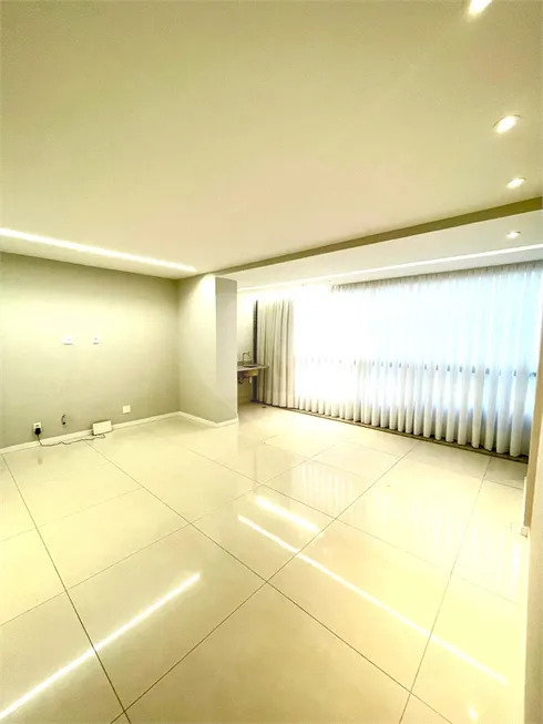 Foto 1 de Apartamento com 3 Quartos à venda, 107m² em Enseada do Suá, Vitória