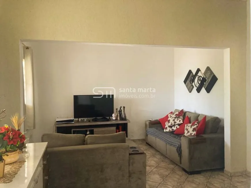 Foto 1 de Casa com 3 Quartos à venda, 300m² em Vila Geny, Lorena